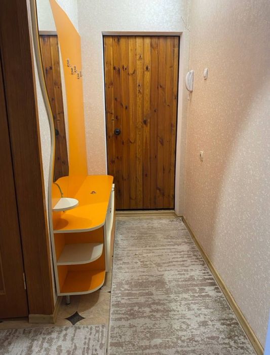 Продам 2 кім в центрі
