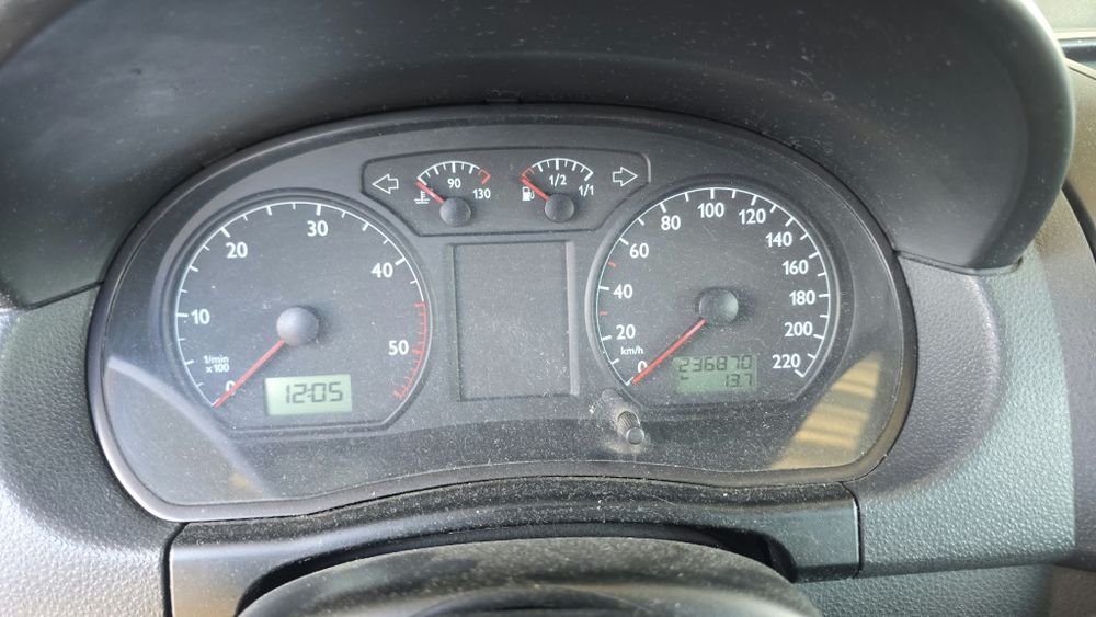 Volkswagen Polo 1.4TDI — photo 5