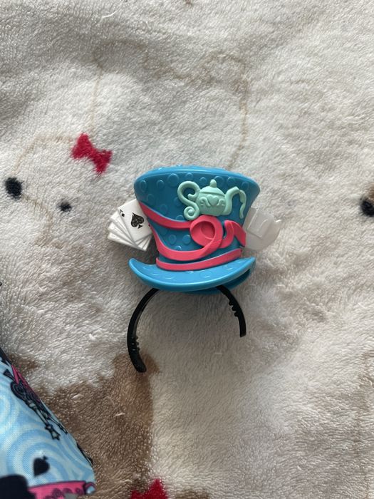 Лялька ever after high меделін