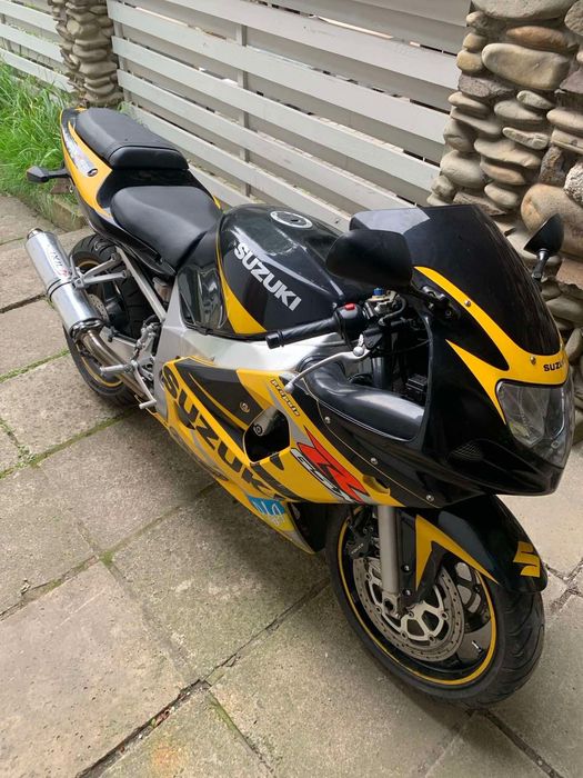 Продаю мотоцикл SUZUKI