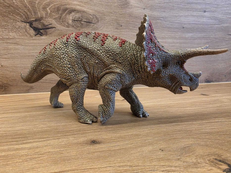 Schleich figurka Dinozaur Triceratops