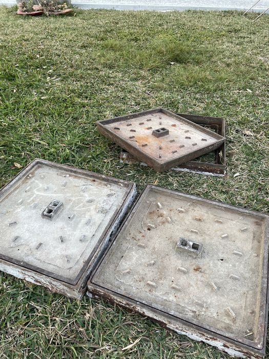 Tampas Saneamento Ferro Fundido 50x50 ( cada unidade)