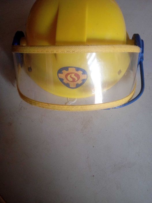 Kask budowlańca dla dziecka