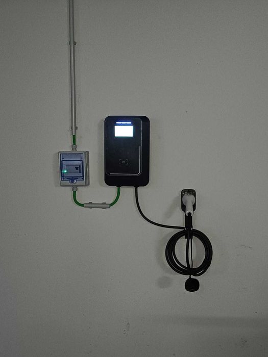 Instalações e Reparações elétricas409083493148282883