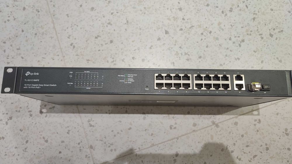 TP-Link Przełącznik Easy Smart JetStream TL-SG1218MPE V4, 18 portów gigabitowych, w tym 16 portów PoE+ +wkładka OPTIC-SFP-S1205-L3302-LC