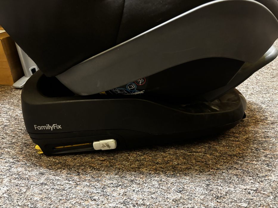 Foltelik Maxi Cosi + baza isofix FamilyFix