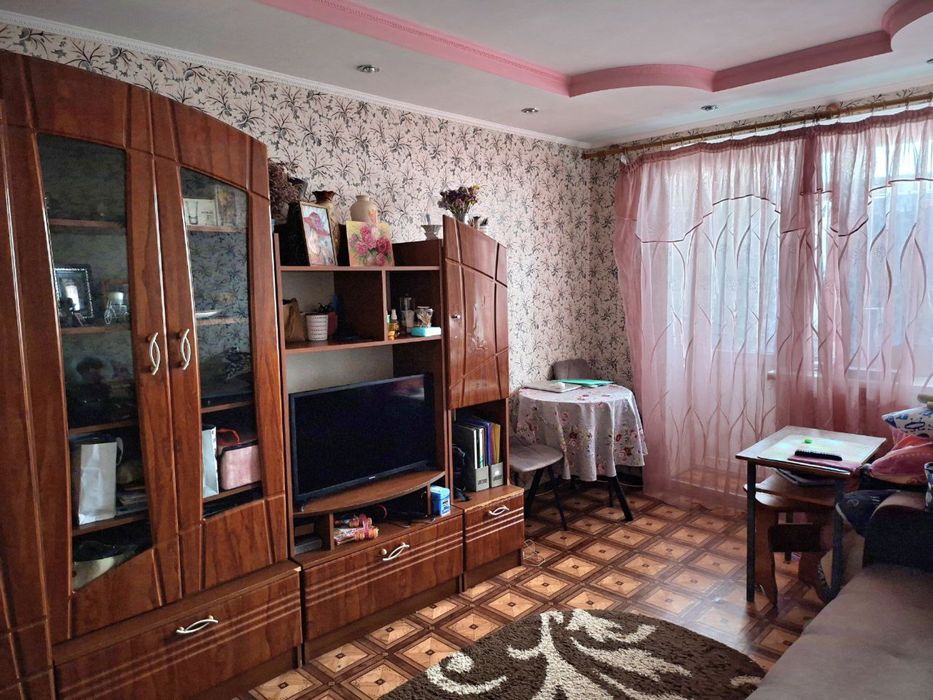 2-кімнатна квартира 44 м^2 в р-ні Київської — заходь та живи!