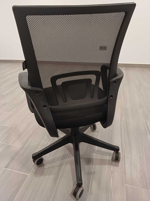 Cadeira escritório giratória