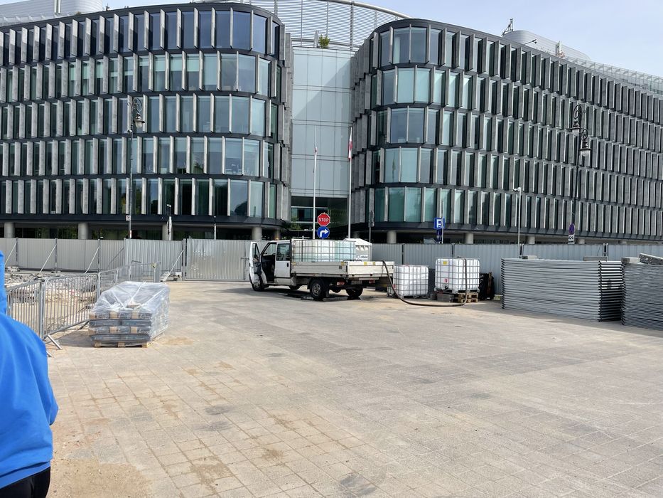 Dostawa wody , woda w zbiornikach