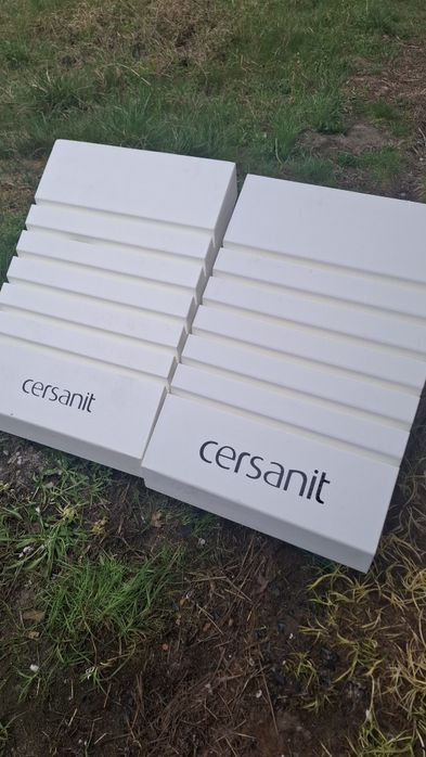 Ekspozytor, stojak na płytki