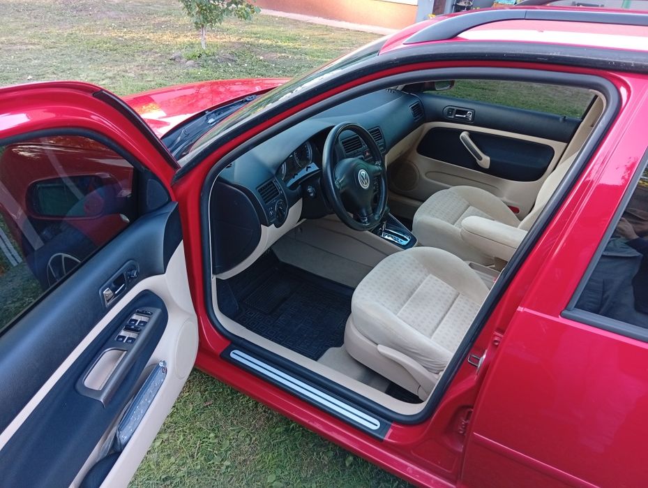 Volkswagen GOLF BORA 4 2004