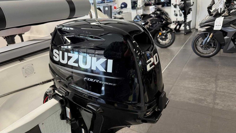 Jacht motorowy 430 CAB, silnik Suzuki DF20 - dealer Szczecin