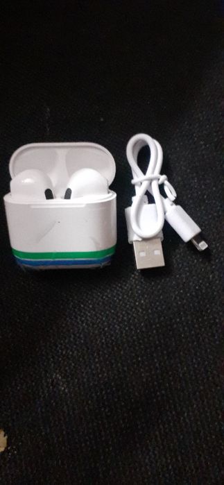 Auriculares sem fios.