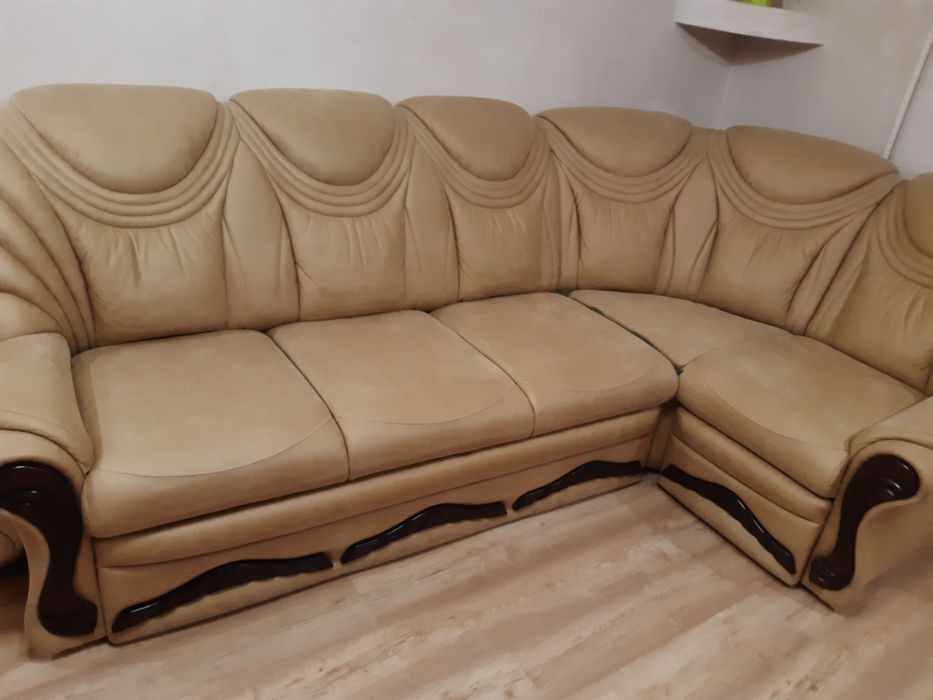 Диван-уголок продам