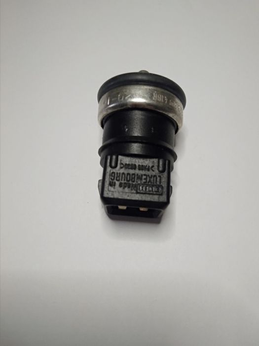 Датчик температуры охлаждающей жидкости  дизель 1,5 dCl