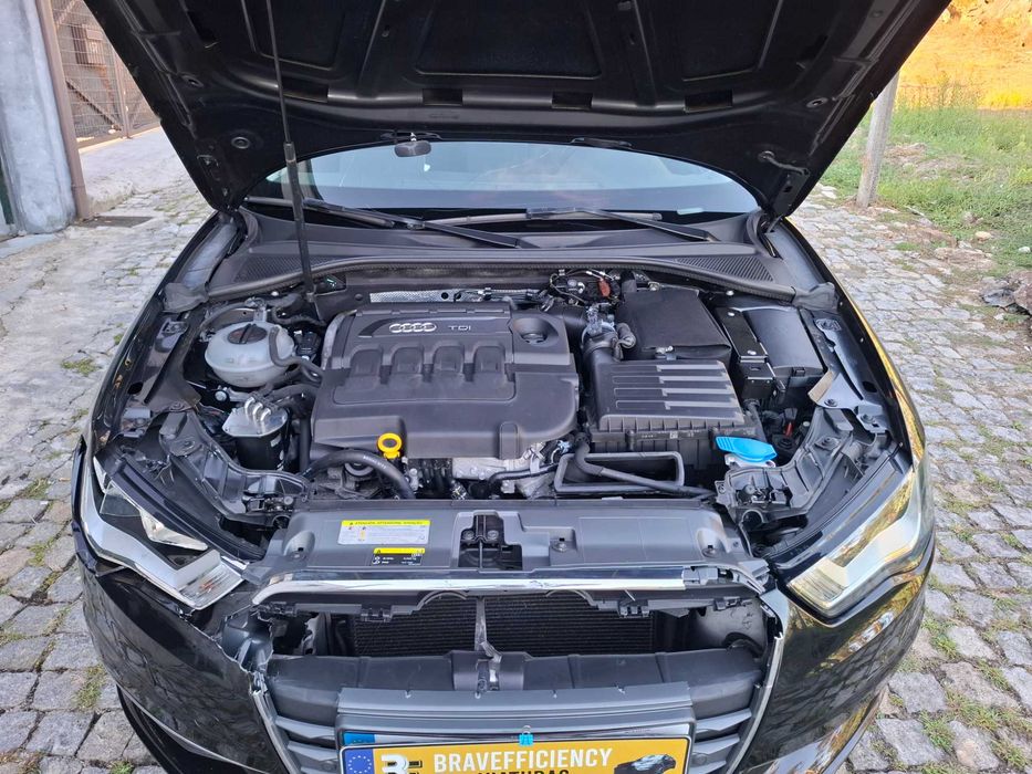 Audi A3 Limousine 1.6 TDI (110CV) Ultra Apenas 140 Mil Kms Nacional de 2015