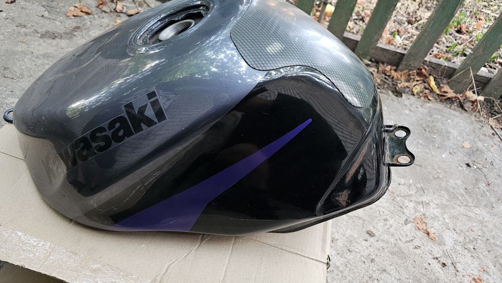 kawasaki zx 6r - купити мотозапчастини - Ціна на OLX.ua