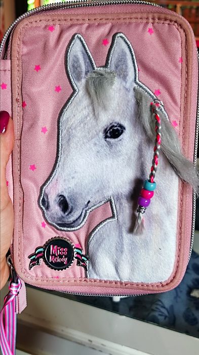 Piórnik Miss Melody koń,konik