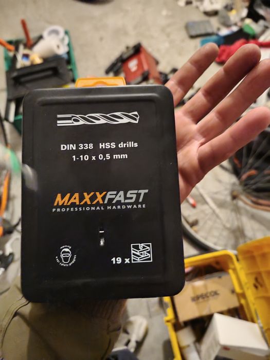 Ferramenta usada ou nova