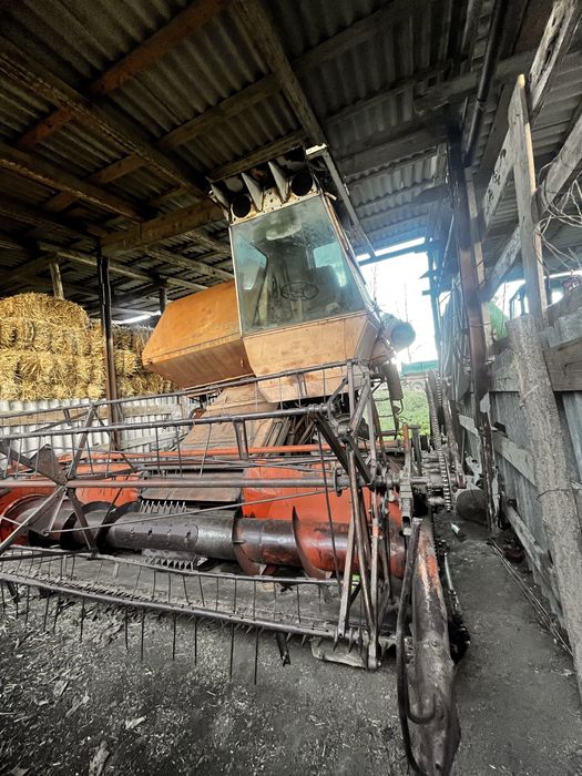 Продам комбайн Нива