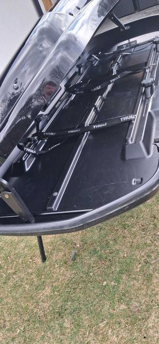 Box Dachowy Thule Flow