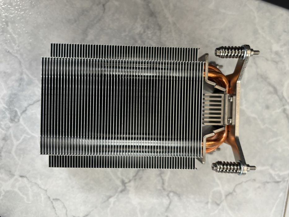 Fujitsu Primergy TX1330 M4