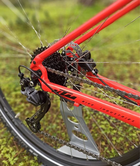 Bicicleta Ktm, muito poucos kms. Dou retoma por uma engwe. Obrigado
