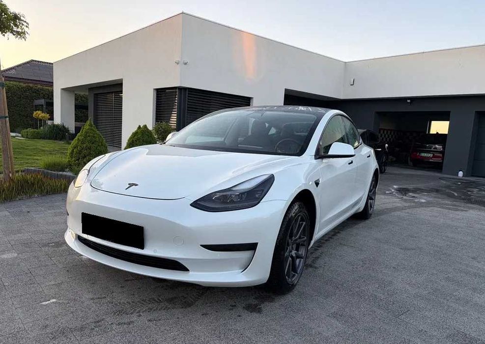 Tesla Model 3 2021
