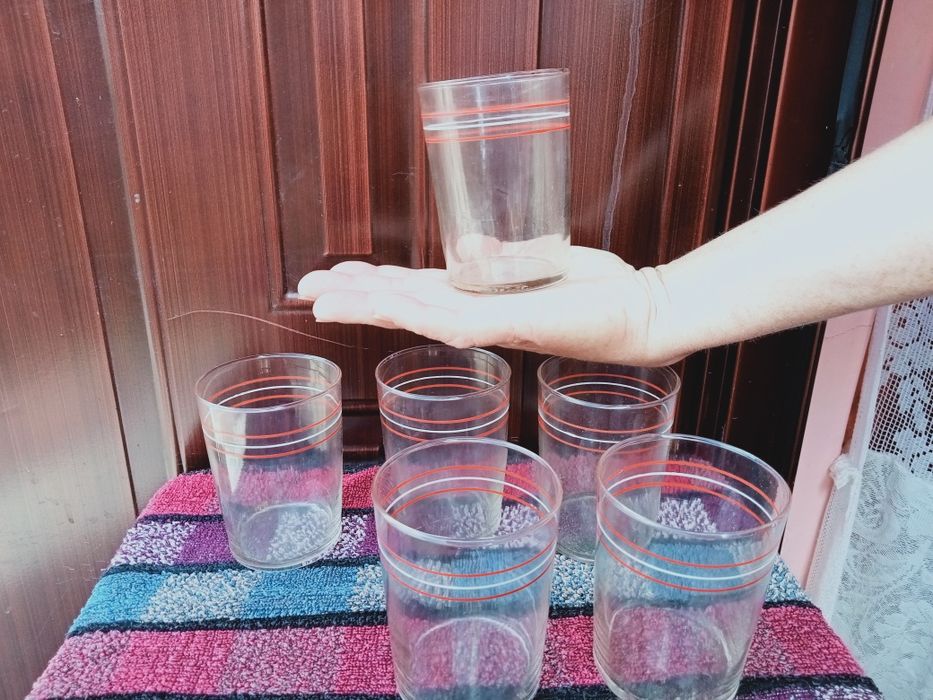 Надзвичайно гарні стакани