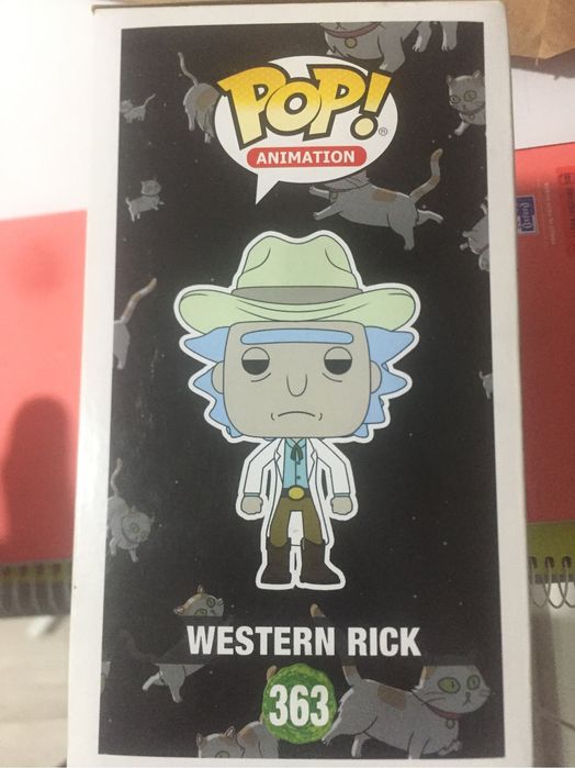 FUNKO colecionável(nunca aberto)