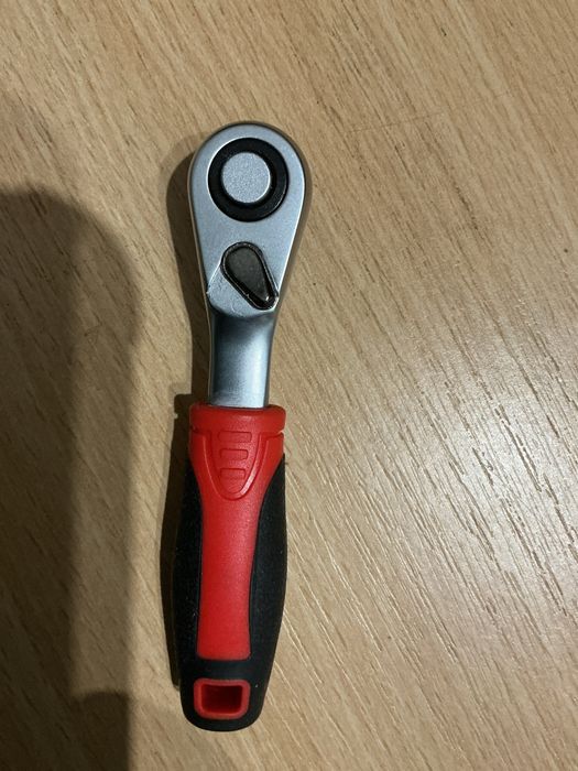 Підсилена мікро трещотка 1/4 антиковзка ручка дуже високоі якості нова