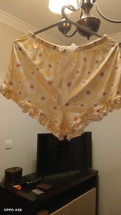 Pijama calção amarelo florido L