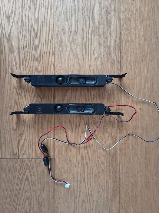 Sharp LC-40UI7552E głośniki