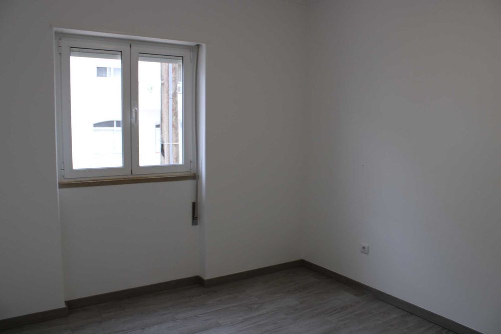 Arrenda-se Apartamento T2, Alcobaça