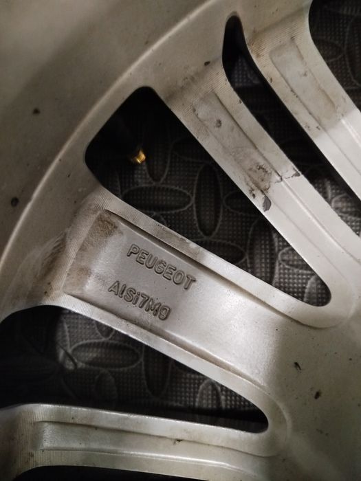 Jantes 16 Originais Peugeot 208 Allure
