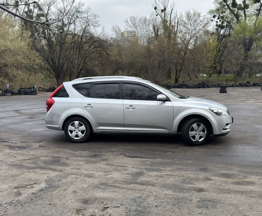 KIA Cee’d 2012 рік перша реєстрація в Європі