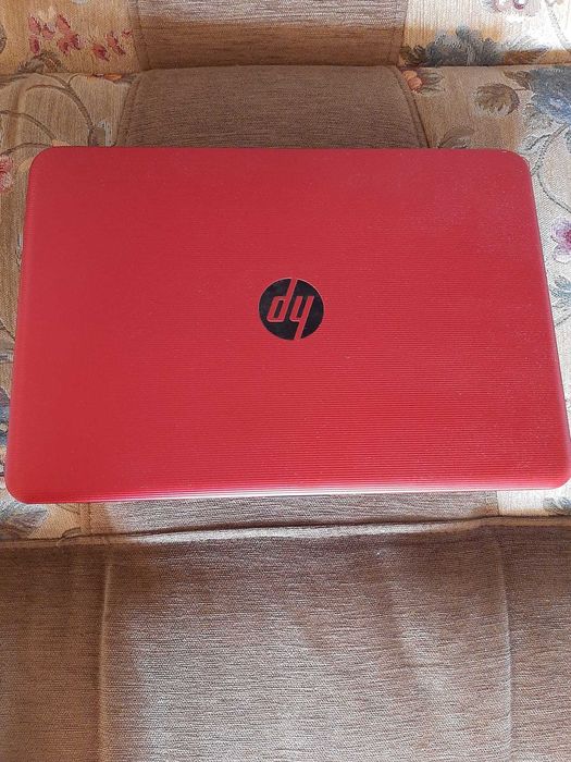 Laptop HP 14'  czerwony
