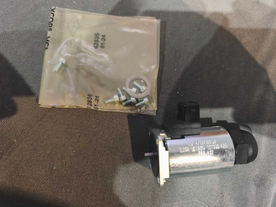 Elektrozawór agco parts