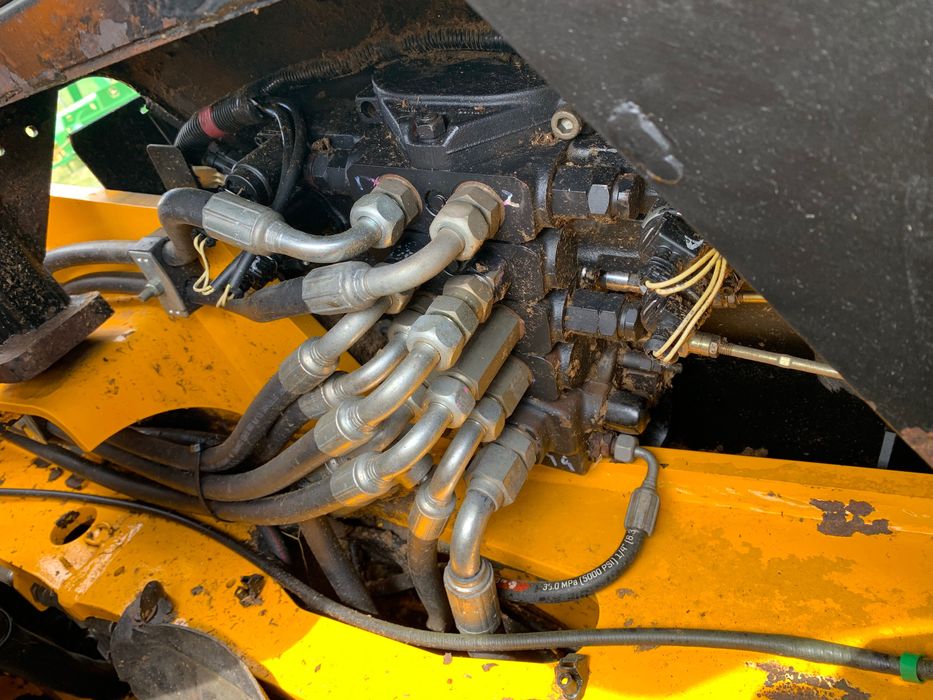 Телескопічний навантажувач JCB 531-70