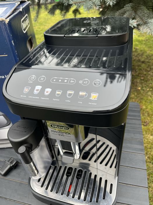 Кавомашина Delonghi Magnifica Evo гарантія