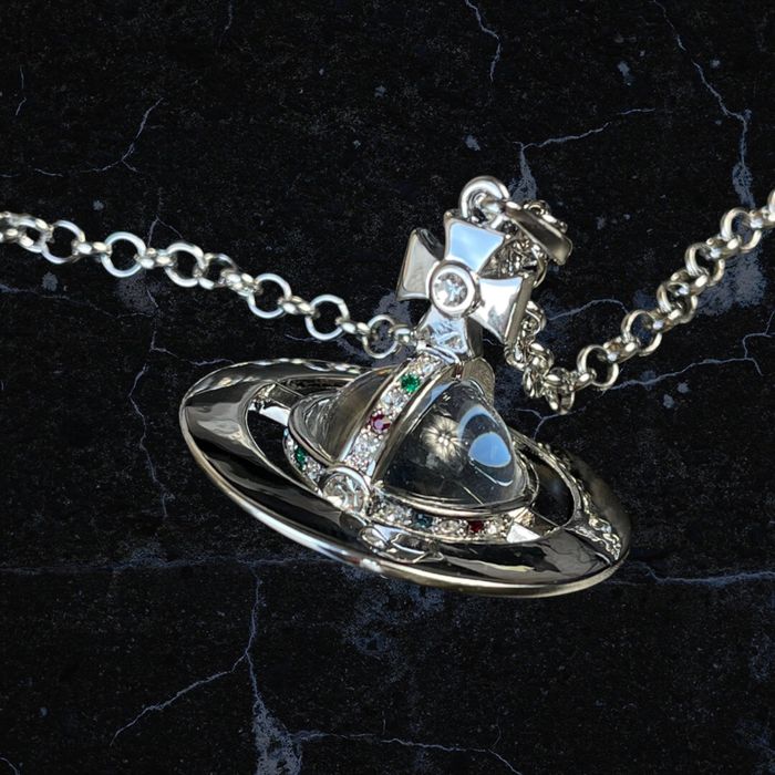 Підвіска Vivienne Westwood Orb на довгому ланцюжку кулон