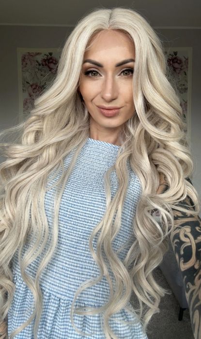 Peruka Darcy nowa bez metki platynowy blond Amor sklep