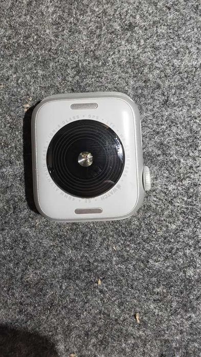 Apple Watch SE 2 40mm Cellular A2725, srebrna bransoleta, Poznań