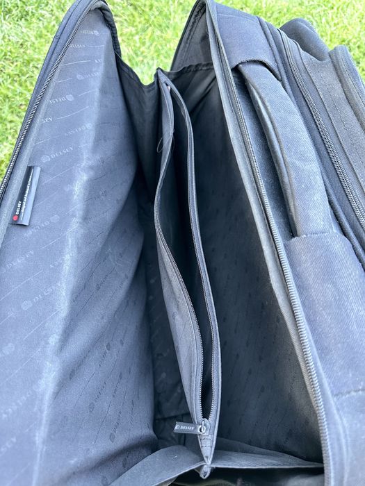 Walizka Desley z dodatkową torbą na laptopa