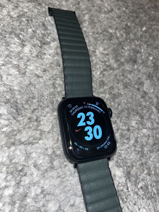 apple watch se 2gen 44mm black