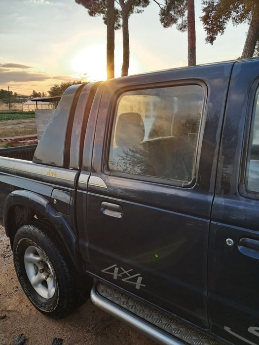Carrinha 4x4 Mazda Slider