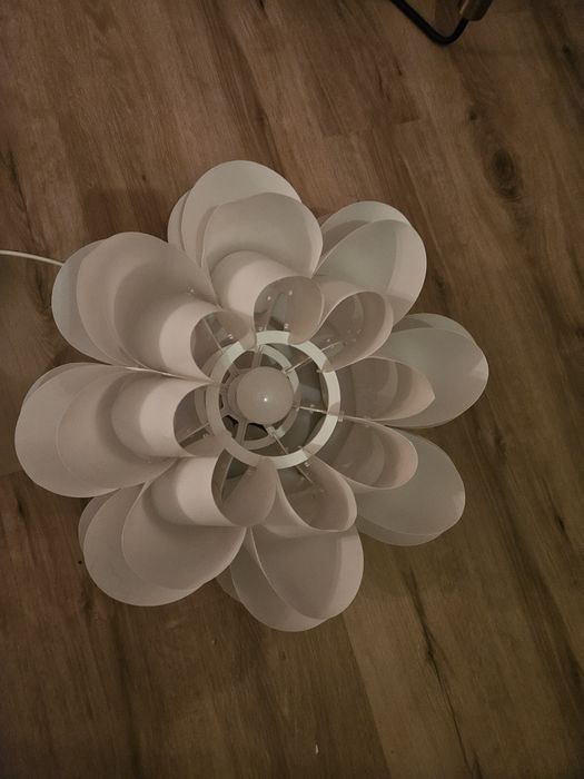 Żyrandol Ikea używany