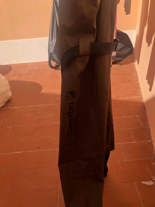 Vadeador Wader da marca Caperlan com bota nº41 para despachar.