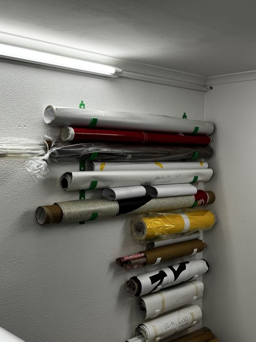 Suporte para Rolos Parede