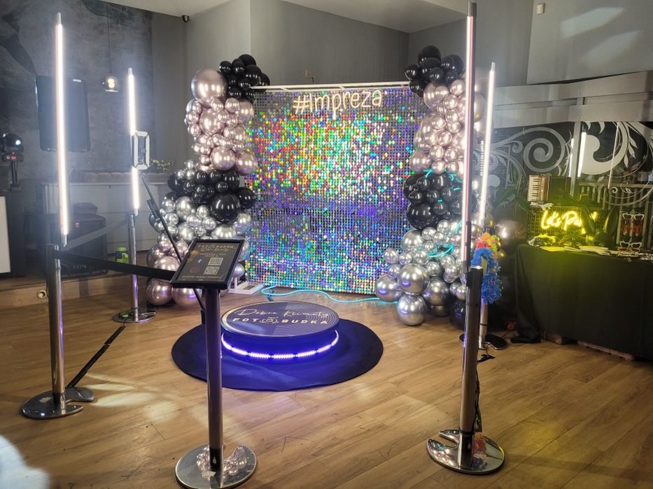 FOTOBUDKA360 | dzień kobiet | zabawa | konferencja | wesele | urodziny